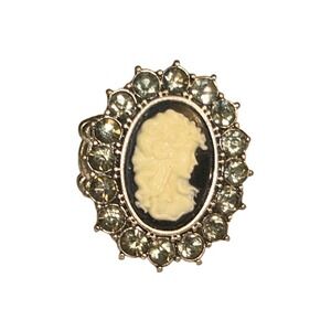 Vintage Cameo Stretch Ring Silver Tone Rhinestone Halo Cream Black Oval